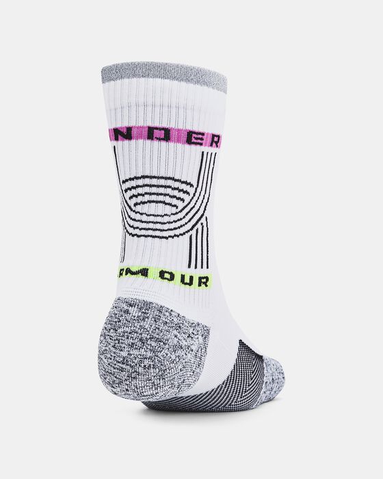 Unisex UA ArmourDry™ Run Cushion Mid-Crew Socks image number 2